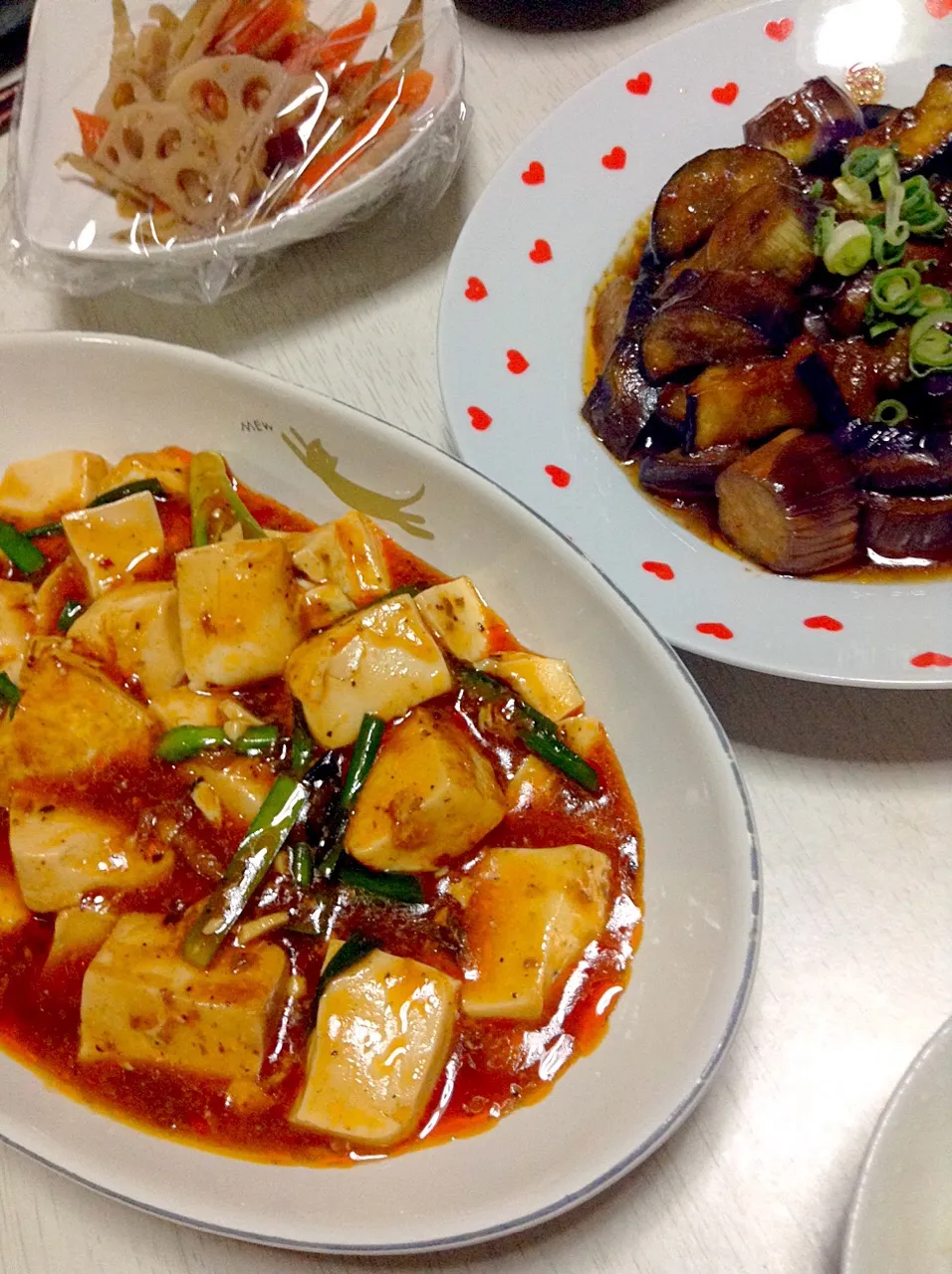 麻婆豆腐、茄子の肉味噌炒め、きんぴら、ワカメスープ|Ayaさん