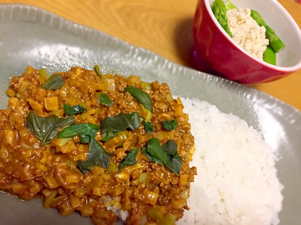 ひき肉&ブロッコリーの芯でカレー&おからのサラダ☆|あやさん