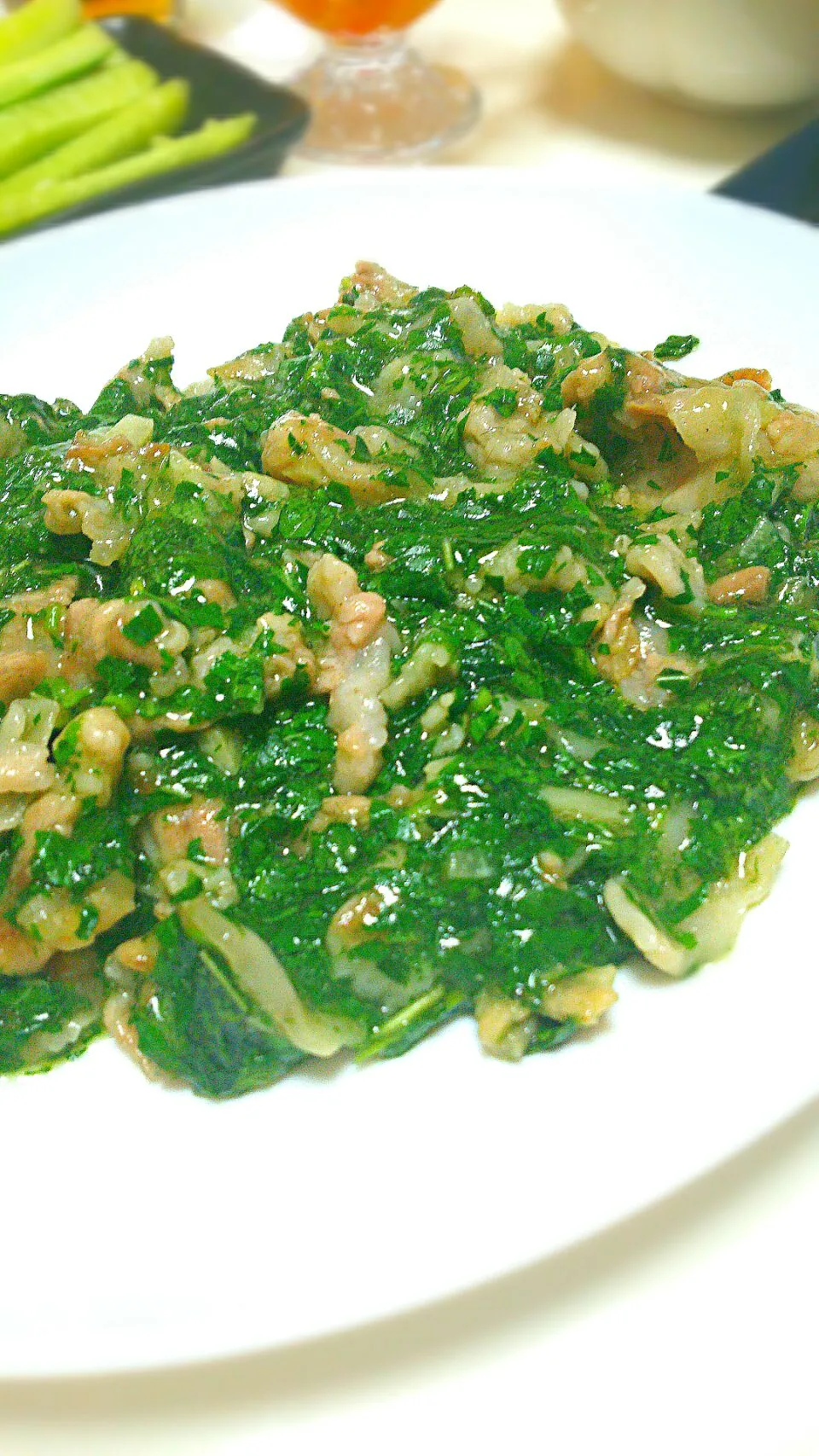 ★トロトロ粘り野菜✨モロヘイヤと豚肉炒めで夏の疲れをぶっ飛ばせ❗#うちごはん #おうちごはん 😏#ごはんのとも|まめさん