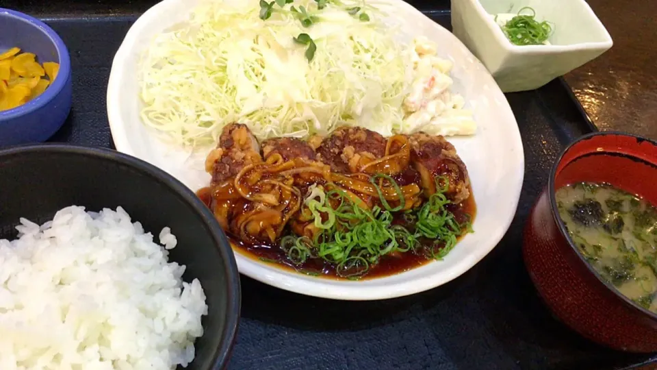 鶏肉の黒酢あんかけ定食を頂きました。|momongatomoさん