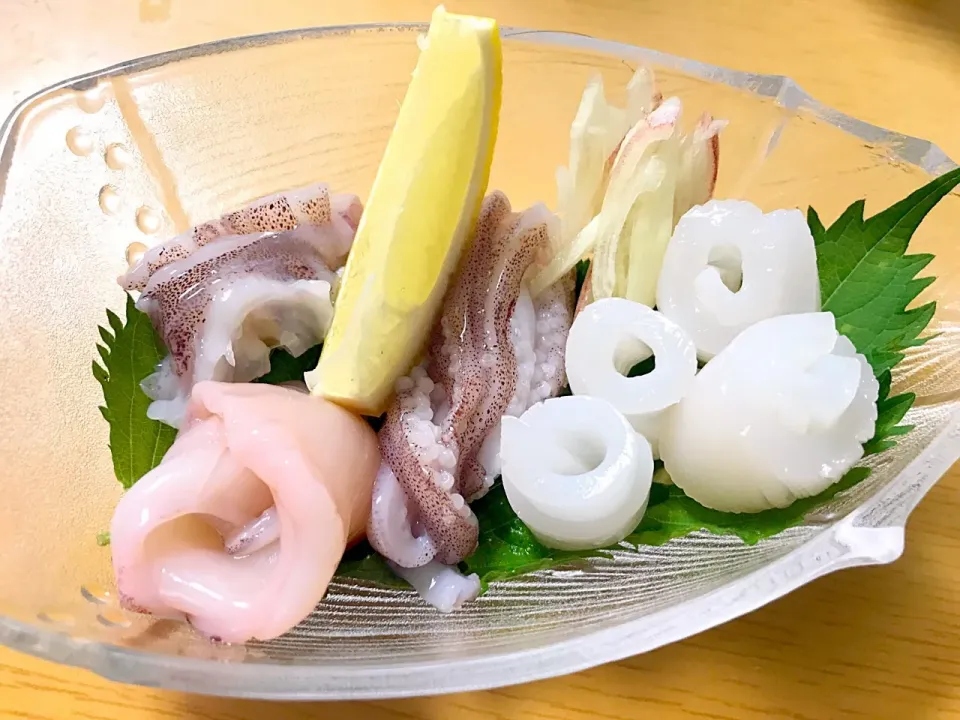 Snapdishの料理写真:イカのお造り🦑|りき🤤さん