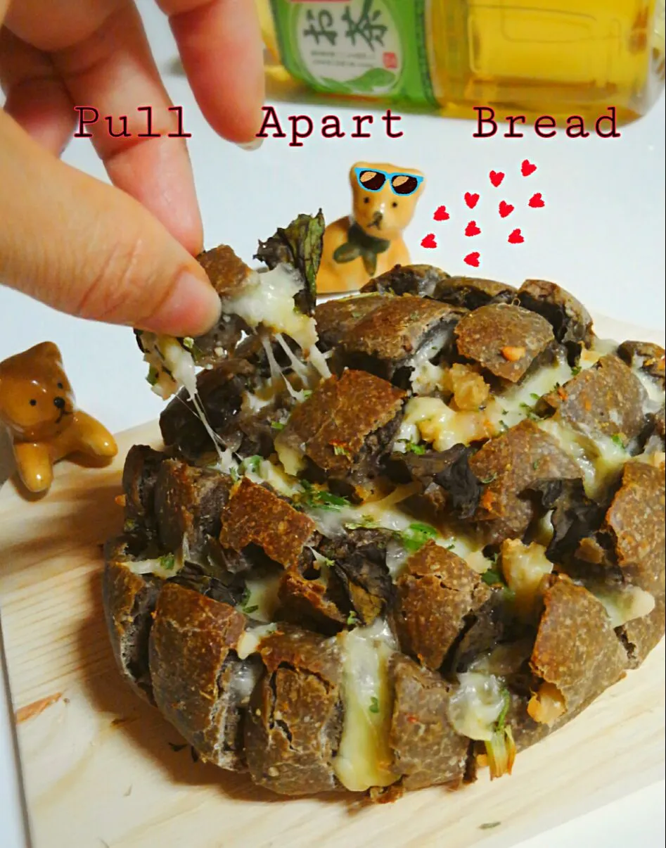 Snapdishの料理写真:RizmuさんのPULL APART BREAD～フルーツパン&ベーコンチーズ～#ﾌﾟﾙｱﾊﾟｰﾄﾌﾞﾚｯﾄﾞ|みったんさん