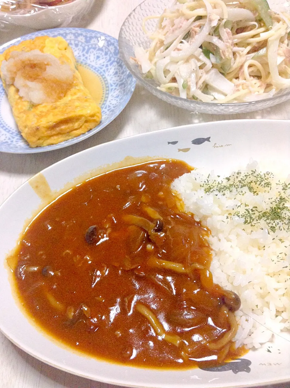 Snapdishの料理写真:ハヤシカレー、スパゲッティサラダ、きんぴら、じゃこの卵やき|Ayaさん