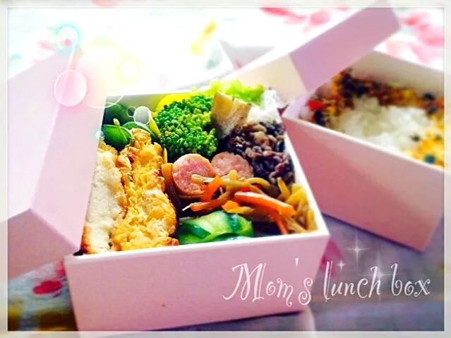 Mom's lunch box🍱( ꈍ .̮ ꈍ )ˈ‧ෆ*ﾌｧｲﾄｰ!|桜央里さん