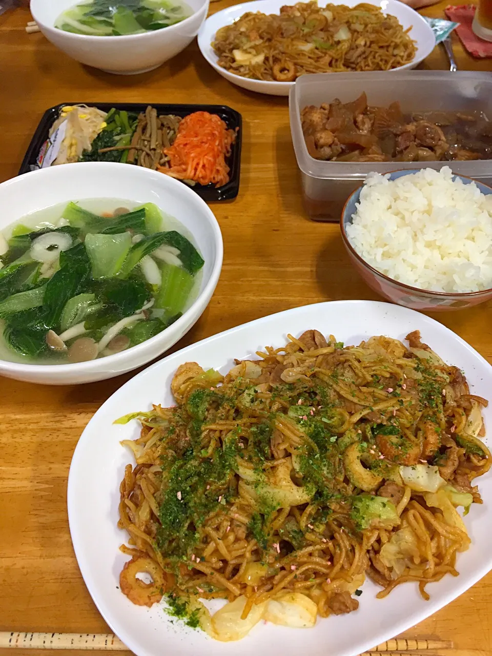 焼きそば、創味シャンタンで青梗菜とキノコの中華スープ、惣菜のナムル、残り物のさっぱり煮*\(^o^)/*|すかラインさん