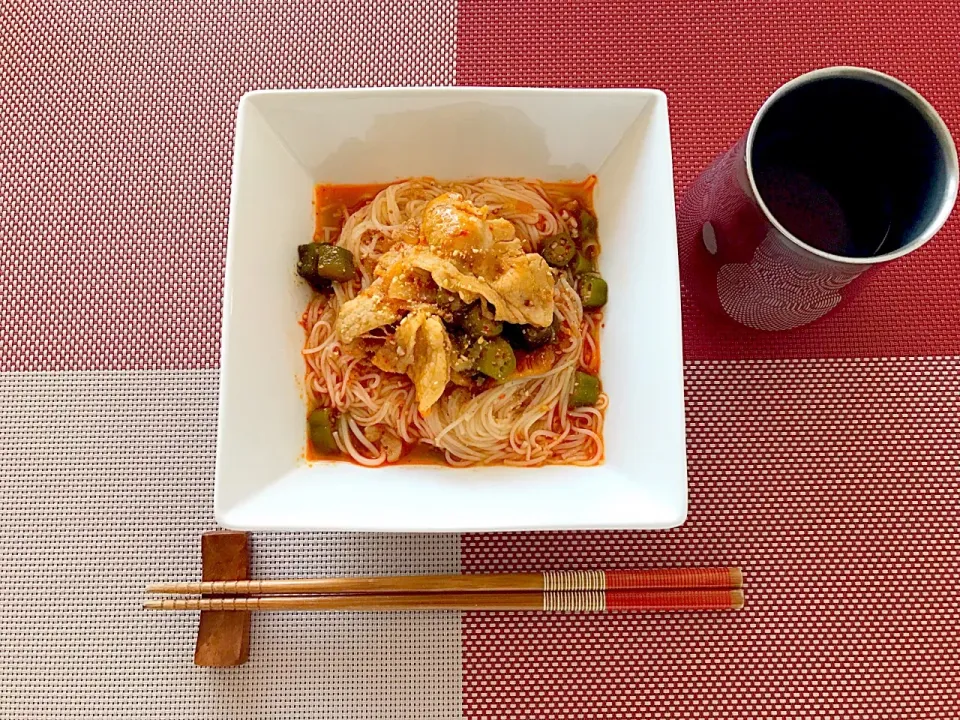 豚こまとオクラのピリ辛そうめん❤️|あゆかさん