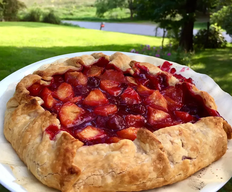 Snapdishの料理写真:Rustic cherry peach tart|Dean M Rogersさん