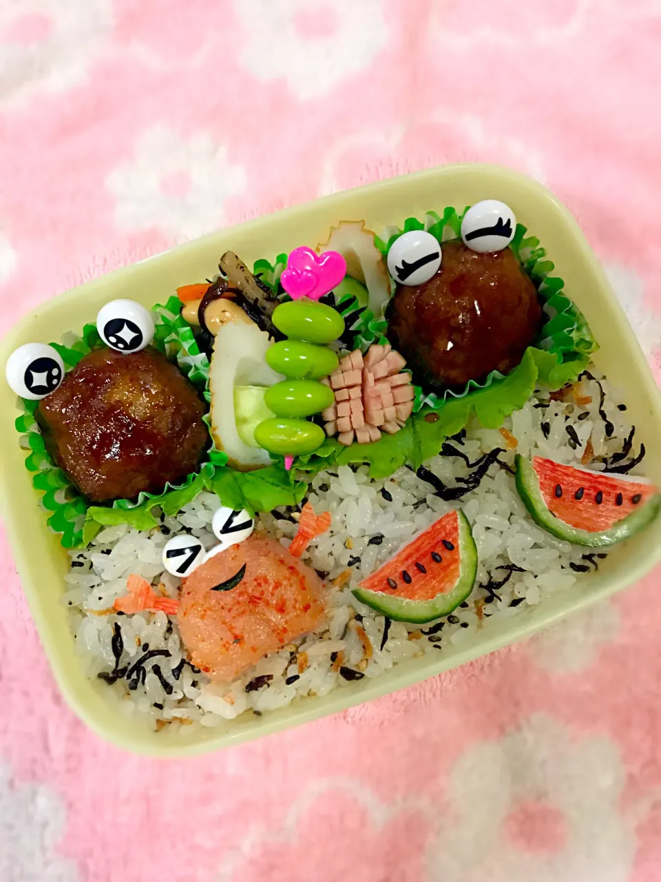 【夏だね🍉🦀】学童弁当 #学童弁当 #キャラ弁 #夏休み学童 #学童 #夏休み|華恋さん