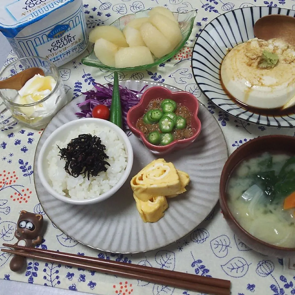 Snapdishの料理写真:和食の朝ごはん🎶卵焼きにヨーグルトを入れてふわっふわに♡|シュワシュワキッチンさん