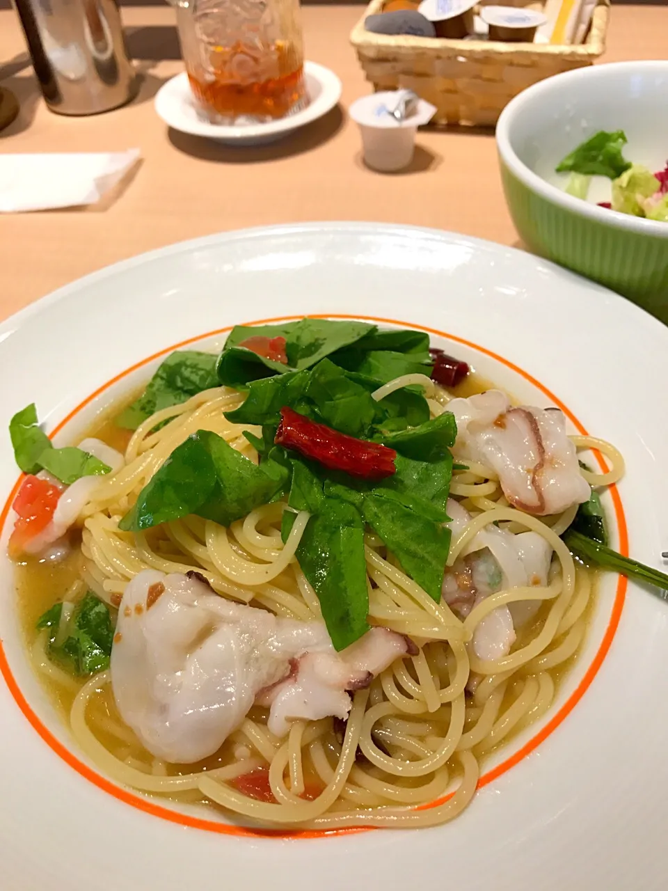 北海道タコとルッコラのペペロンチーノ🍝|perfuさん