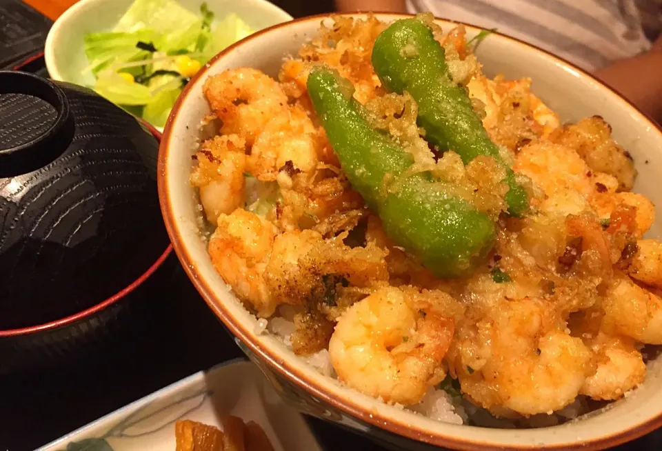 Snapdishの料理写真:今日のランチは、千力の塩かき揚げ丼|sono.kさん