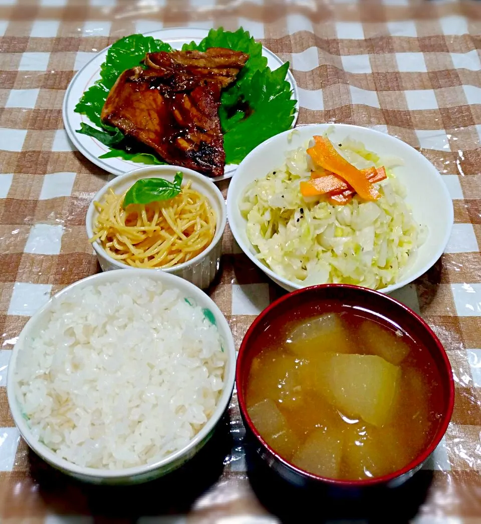 ぶりアラのぽん酢掛け
コールスロー
明太子パスタ
冬瓜のスープ|時雨さん