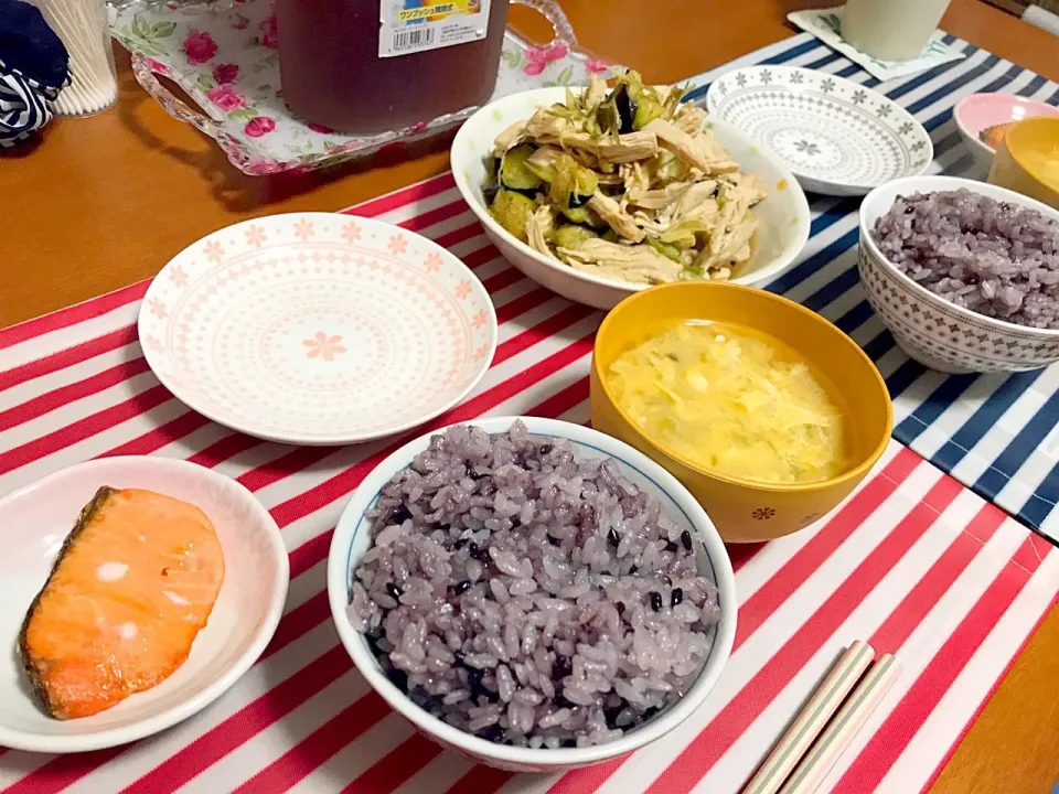 ナスととりの南蛮風
焼き鮭
茗荷と卵の味噌汁
ご飯
#夜ご飯|めぐひめさん