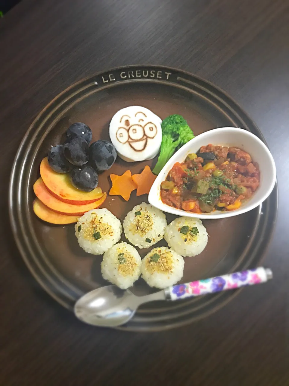 Snapdishの料理写真:8/18❁息子離乳食 夜ごはん🌟
緑黄色野菜ふりかけおにぎり
茄子野菜ミート
アンパンマンはんぺん
ブロッコリー・人参
ネクタリン・巨峰🍇|つんさん