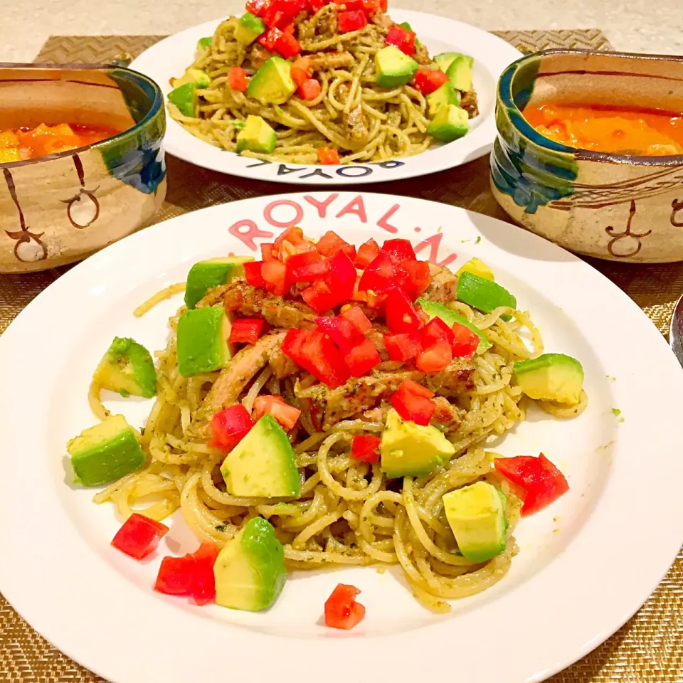 夏野菜のジェノベーゼ🥑🍅&ミネストローネ🍅|Mayumiさん