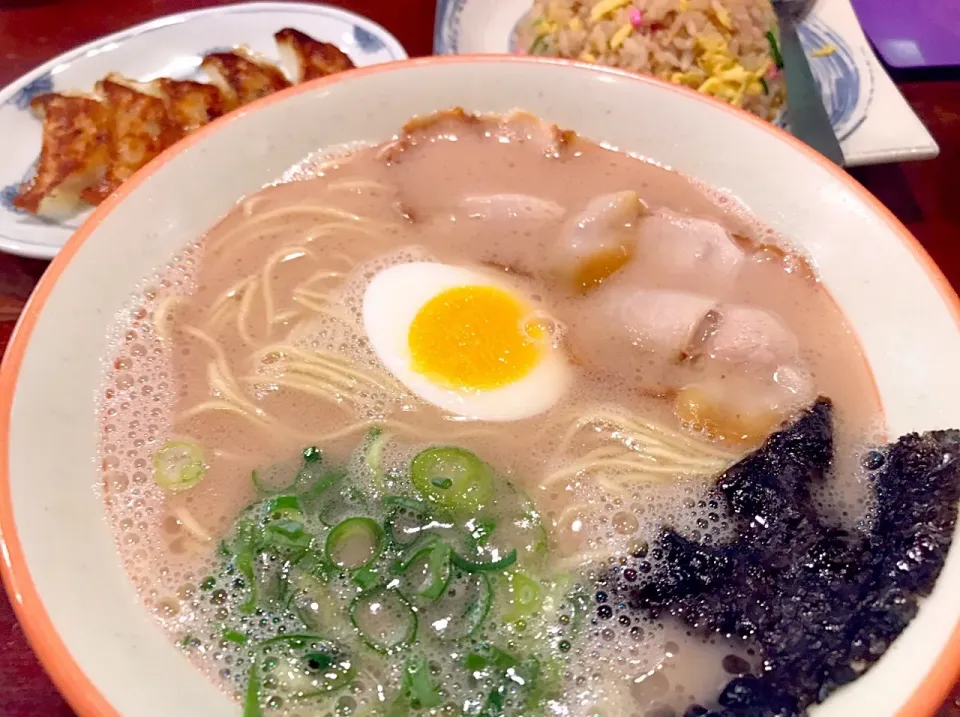 ラーメン、五目チャーハン餃子セット|Masahiko Satohさん