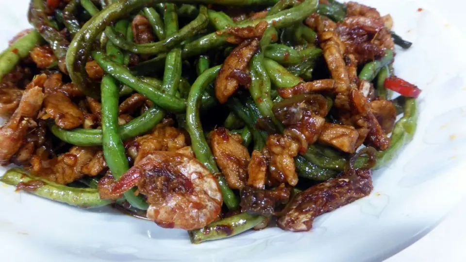 Snapdishの料理写真:stir-fried string beans|steven z.y.さん