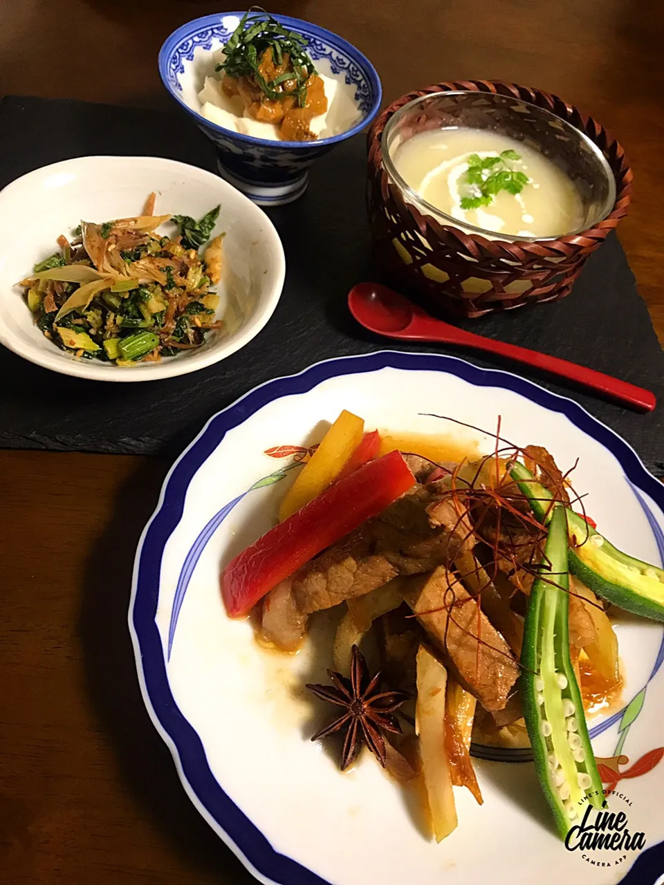 豚の旨辛煮で一献🍶
#このはちゃんのセロリと雑魚の炒め物
冬瓜の冷製ポタージュ
山芋の雲丹和え|とんちんさん