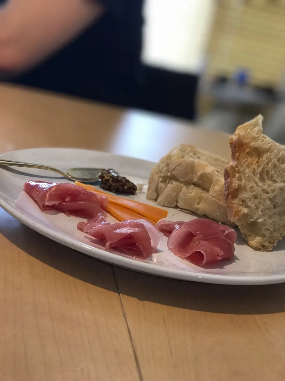 ハムとチーズ🧀のフランスパン
美味しいパンに🥖|yasuko murakamiさん