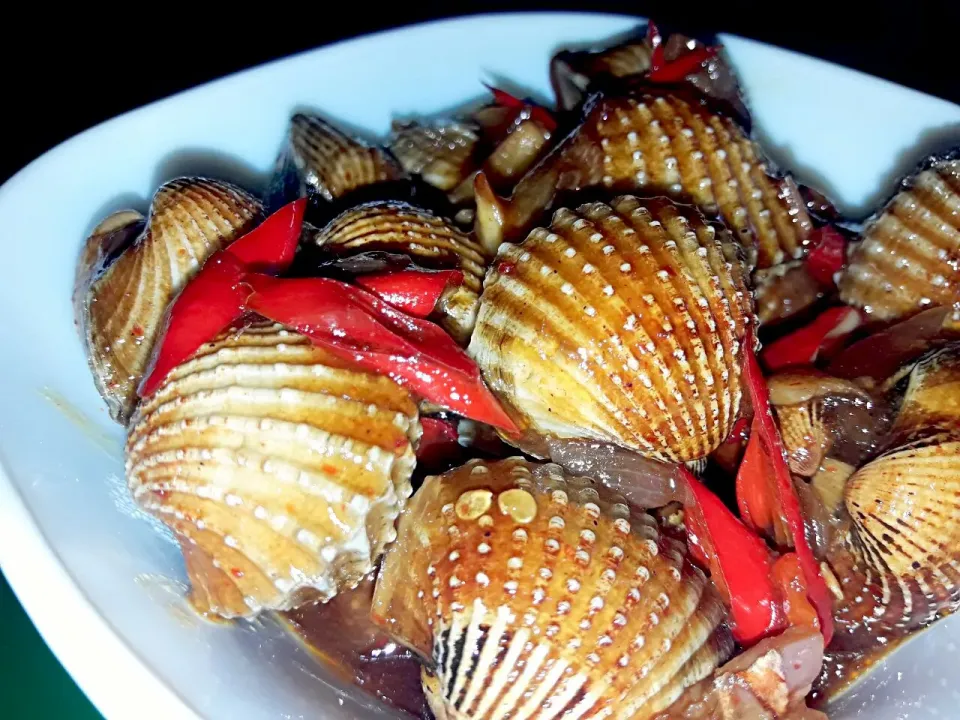 Snapdishの料理写真:Kerang Dara Saus Padang|Lili Ferdianさん