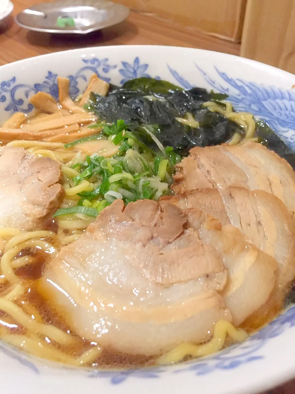 Snapdishの料理写真:弥生食堂出前
チャーシュー麺醤油|BOOさん