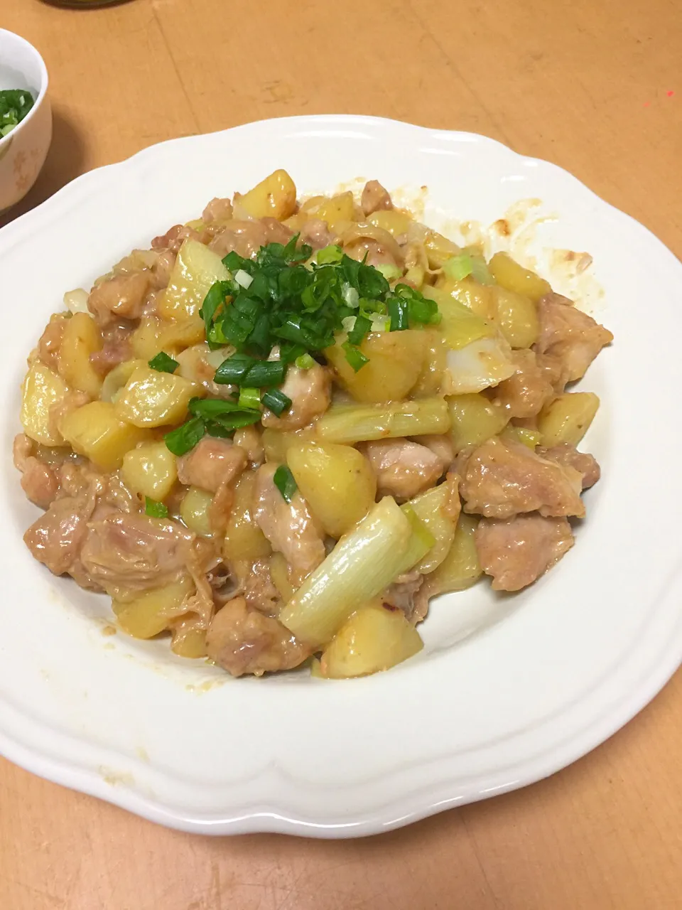 鶏肉とじゃがいもの味噌バター|藤さん