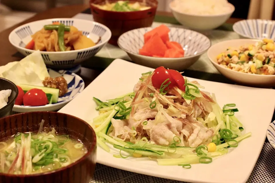 Snapdishの料理写真:今日の夕飯は、冷しゃぶ。|sono.kさん