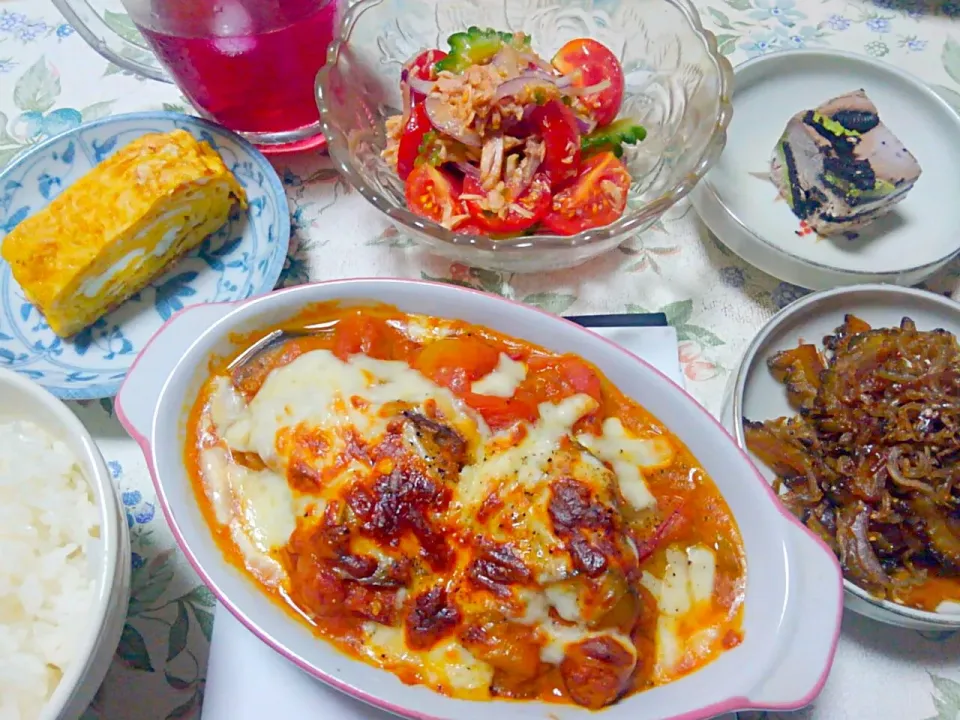 トマトと茄子のチーズ焼き＆ゴーヤの佃煮＆ゴーヤとトマトのツナサラダ＆玉子焼き＆オレオアイスケーキ|うたかた。さん