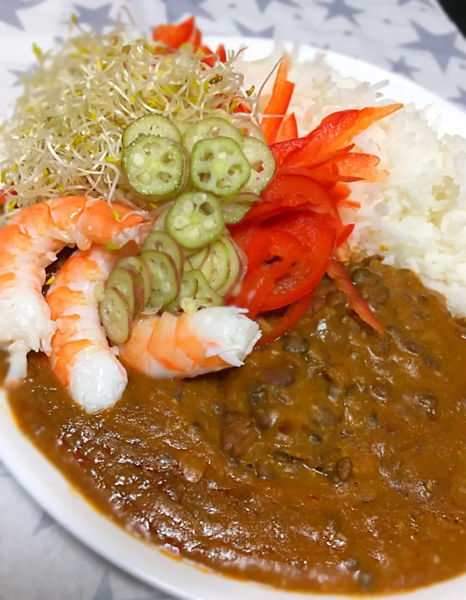 黒豆とひよこ豆のトマトカレーをバスティマライスで|Reikoさん