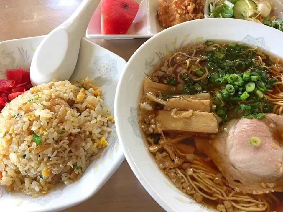 尾道ラーメン定食|たぁちさん