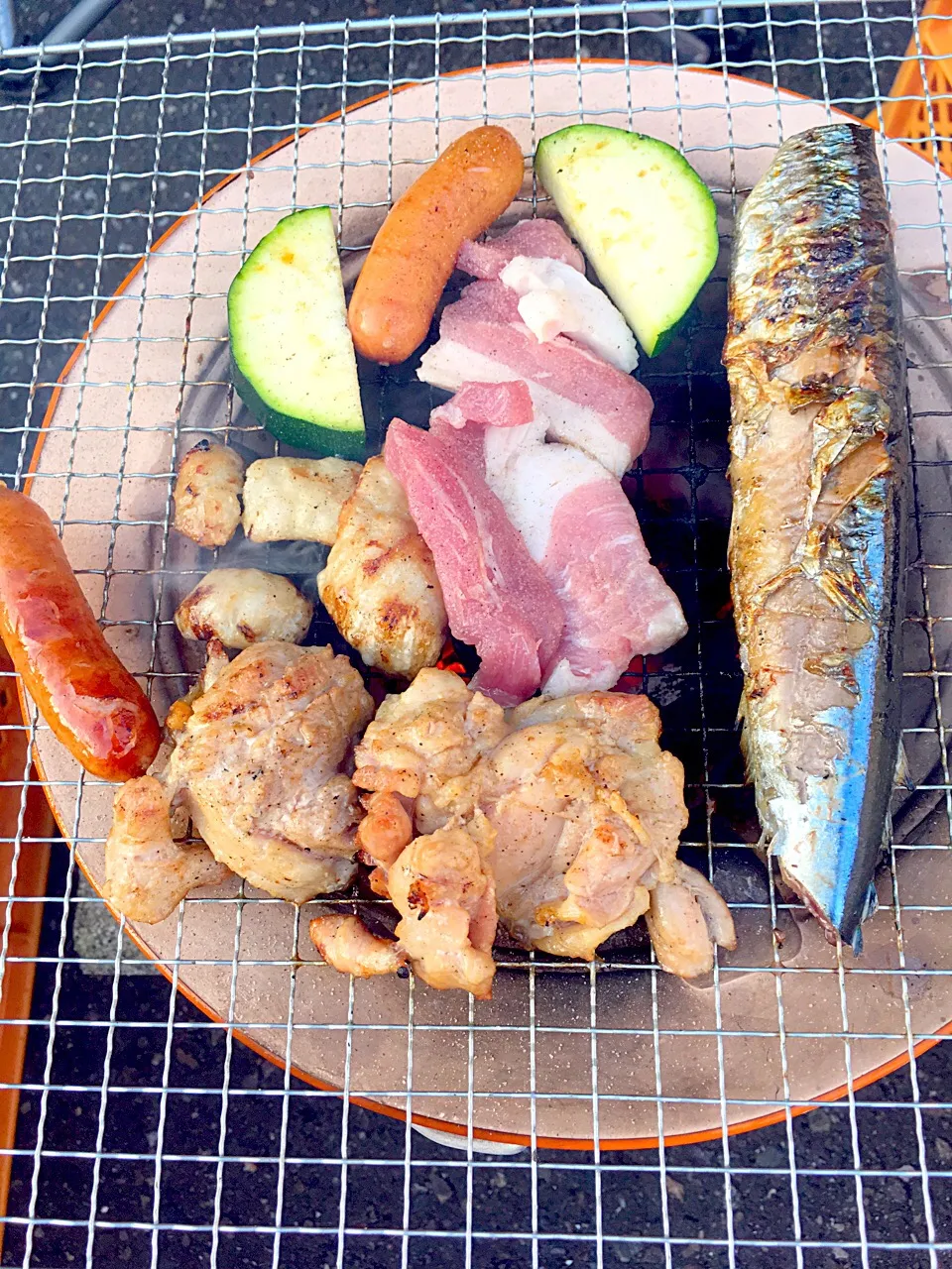 BBQ🍖ズッキーニ夏だけしかたべれず💦
やっぱり美味しいです💕|みかさん