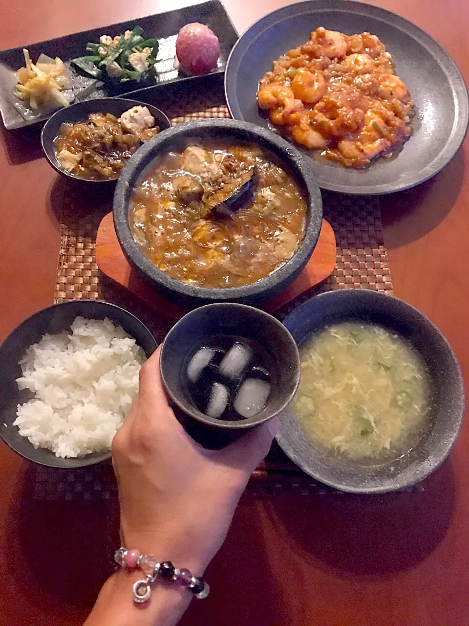 Snapdishの料理写真:Today's Chinese Dinner🍴前菜･乾焼蝦仁･麻婆豆腐･粟米湯|🌈Ami🍻さん