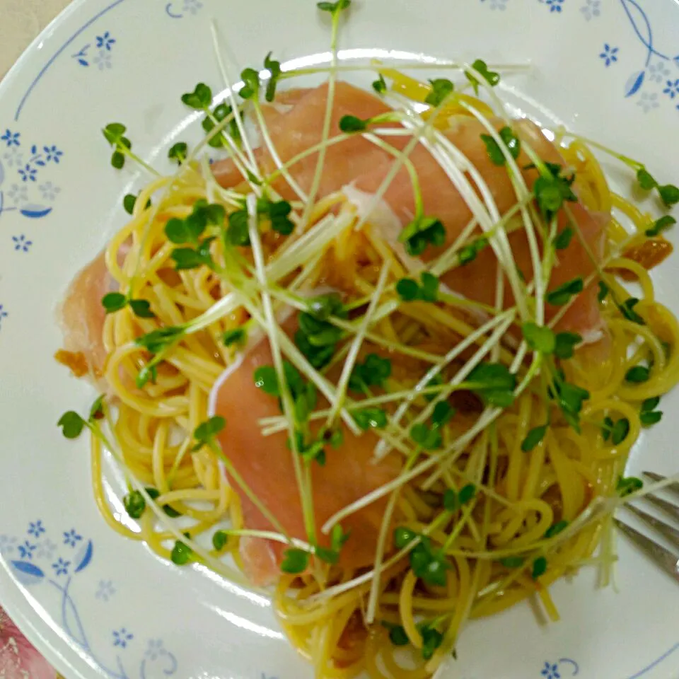 生ハムとなめ茸の冷製パスタ|たえさん