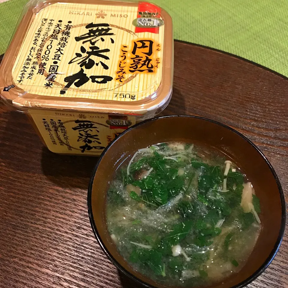 #ひかり味噌 #無添加円熟糀味噌 モロヘイヤや寒天も入って栄養満点 の優しいお味噌汁|mokoさん