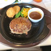 Snapdishの料理写真:チーズインハンバーグ
やっぱうまいっす！👏👏👏👏👏|ケンケンさん