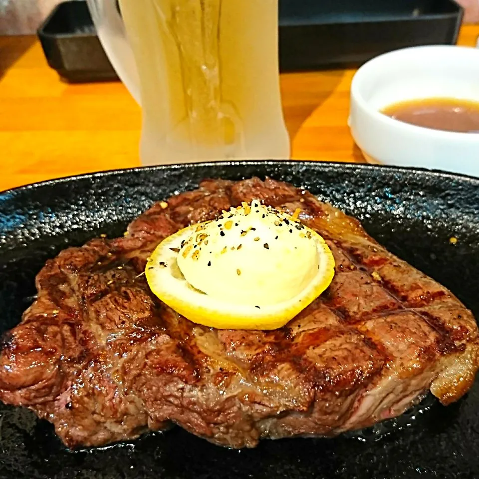 Snapdishの料理写真:リブロースステーキ|Mitsutoさん