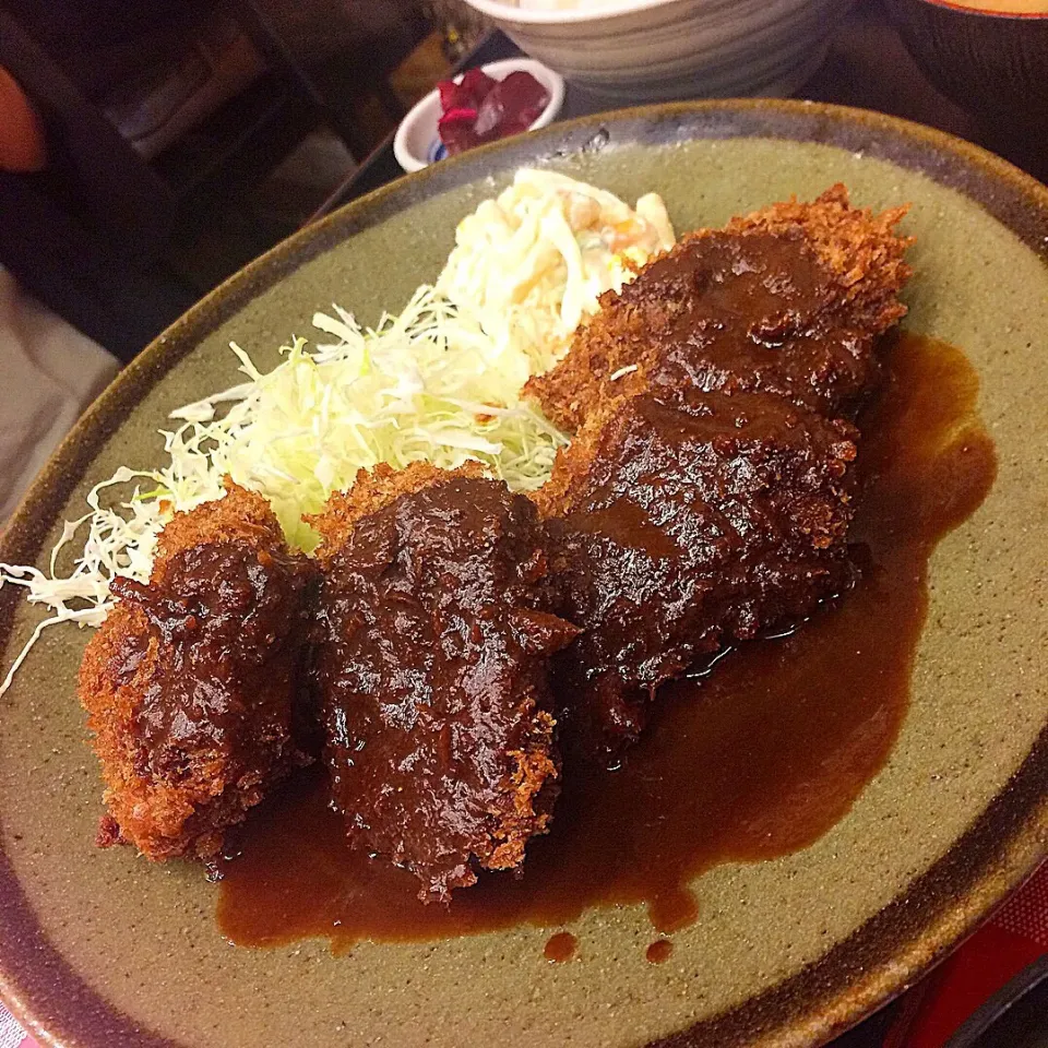 Snapdishの料理写真:味噌カツ定食 三好弥/東京/新宿|ガク魁‼︎男飯さん