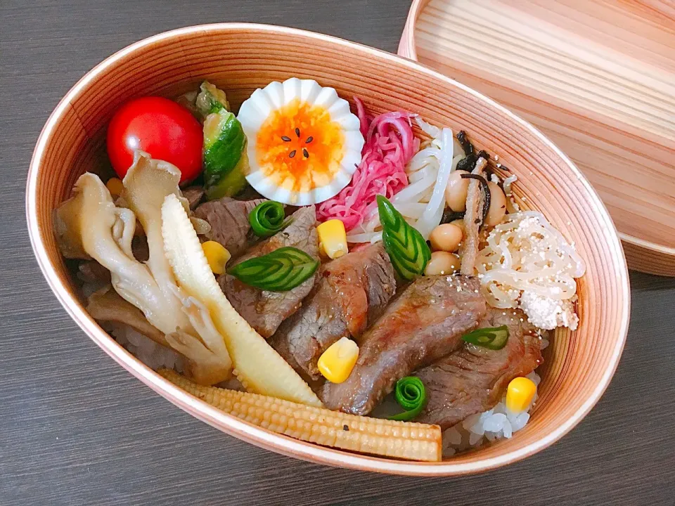 夏休み子供ワッパ♪

#お弁当記録 #おべんたぐらむ #おべんたー #カルビ弁当#ラス弁#夏期講習お疲れさま|Yu5minさん