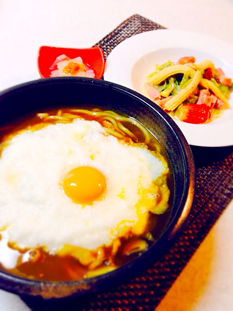 今日の晩御飯/とろろ掛けカレーうどん＆レタスとベーコンのホットサラダ＆お刺身こんにゃく  #rikaちゃんcooking #美容 #健康 #節約 #1日1勝ガッツリ晩御飯 #美味しく食べられる事に感謝|BabyRIKAさん