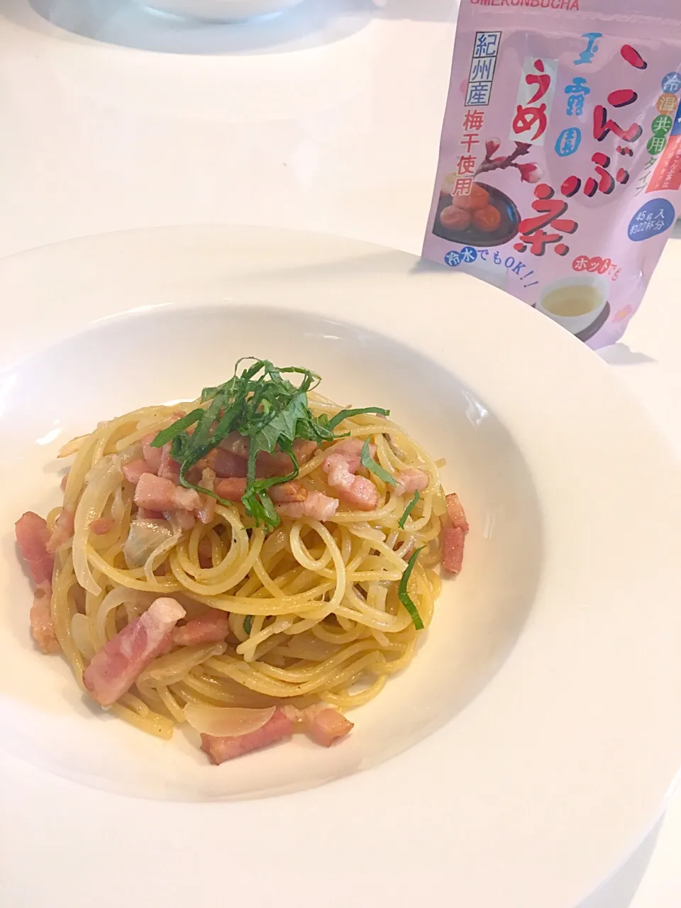 梅こんぶ茶で和風パスタ 〜もちもち水漬けパスタで〜|adriablueさん