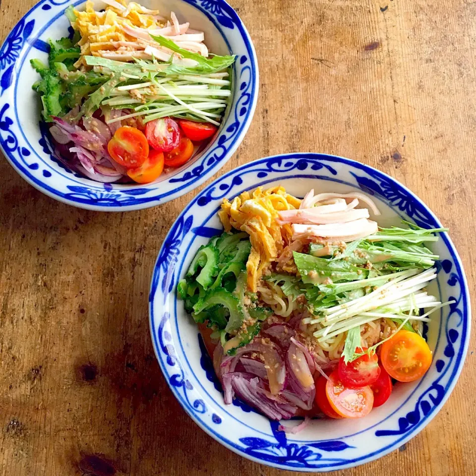 夏休みの昼ごはん‼︎
#お昼ごはん #昼ごはん #ランチ #lunch #冷麺 #野菜たっぷり #ふたりごはん #ふたりぐらし|Yoshinobu Nakagawaさん