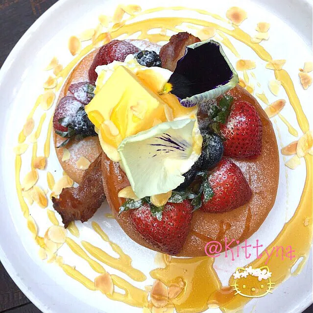 🌼 Maple Pancake 🍯🍓🍇🌰🥓🥞|🎀Kittyna🌸さん