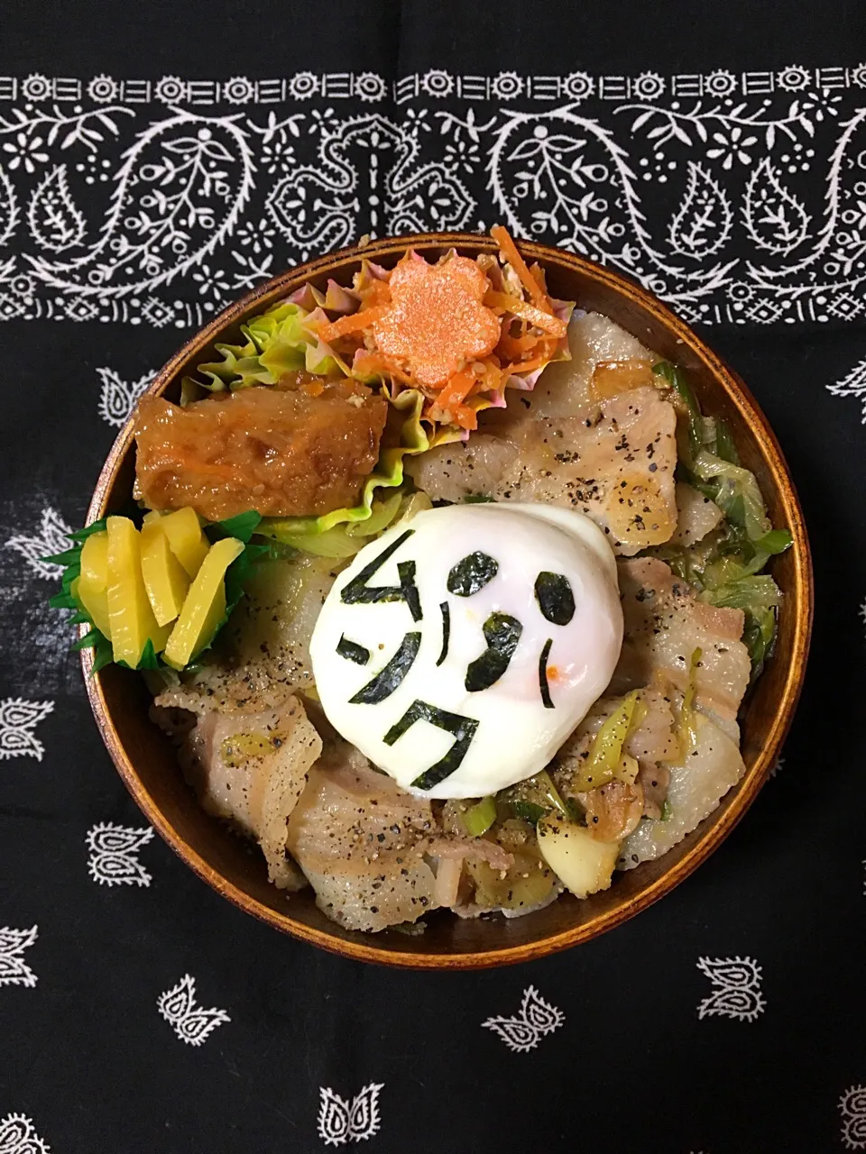 すた丼だよ


今日はリクエストから すた丼


やや固ゆでの温玉には
お疲れ気味の旦那さんに
よく似たムンクの叫びで(笑)











日野|にゃおさん