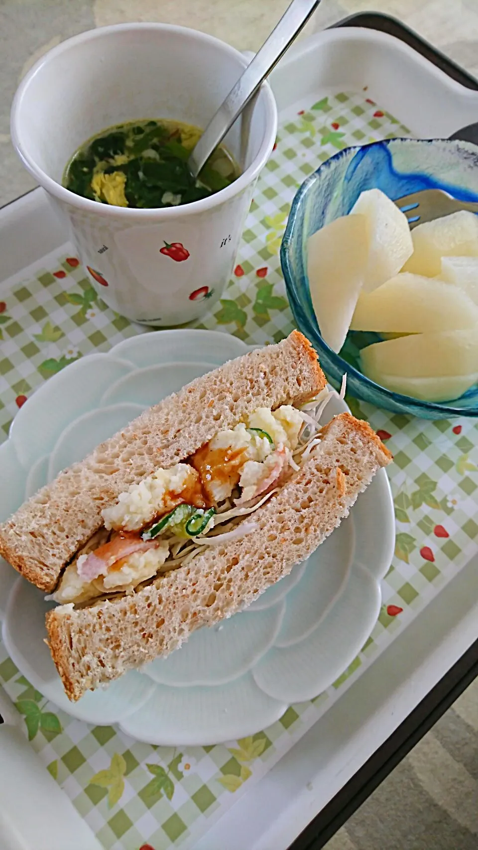 ポテトサラダサンド🎵|しまだ ちえこさん