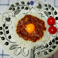 Snapdishの料理写真:#キーマカレー #生卵|Rinさん