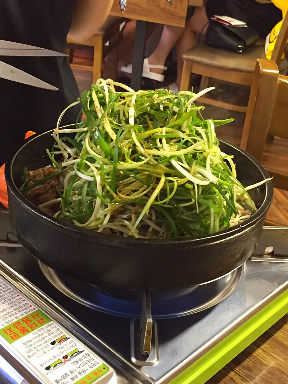 ソウル食い倒れ旅🇰🇷 その①
パップルコギ.葱てんこ盛り🤣|🌿ぴぴさん