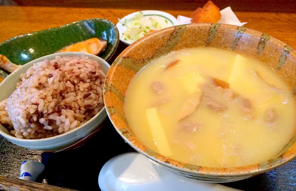 カプリオール イナムルチ定食|Takaさん