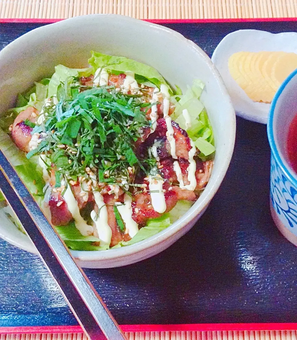 Snapdishの料理写真:簡単！野菜たっぷり 『バタぽん味』の焼肉丼♡|パル子♡さん