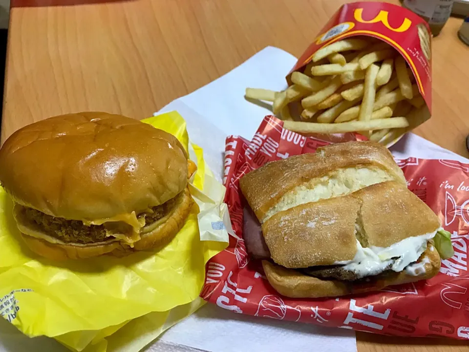 大阪ビーフカツバーガー🍔&東京ローストビーフバーガー食べ比べ😃‼️|wildcat山猫さん