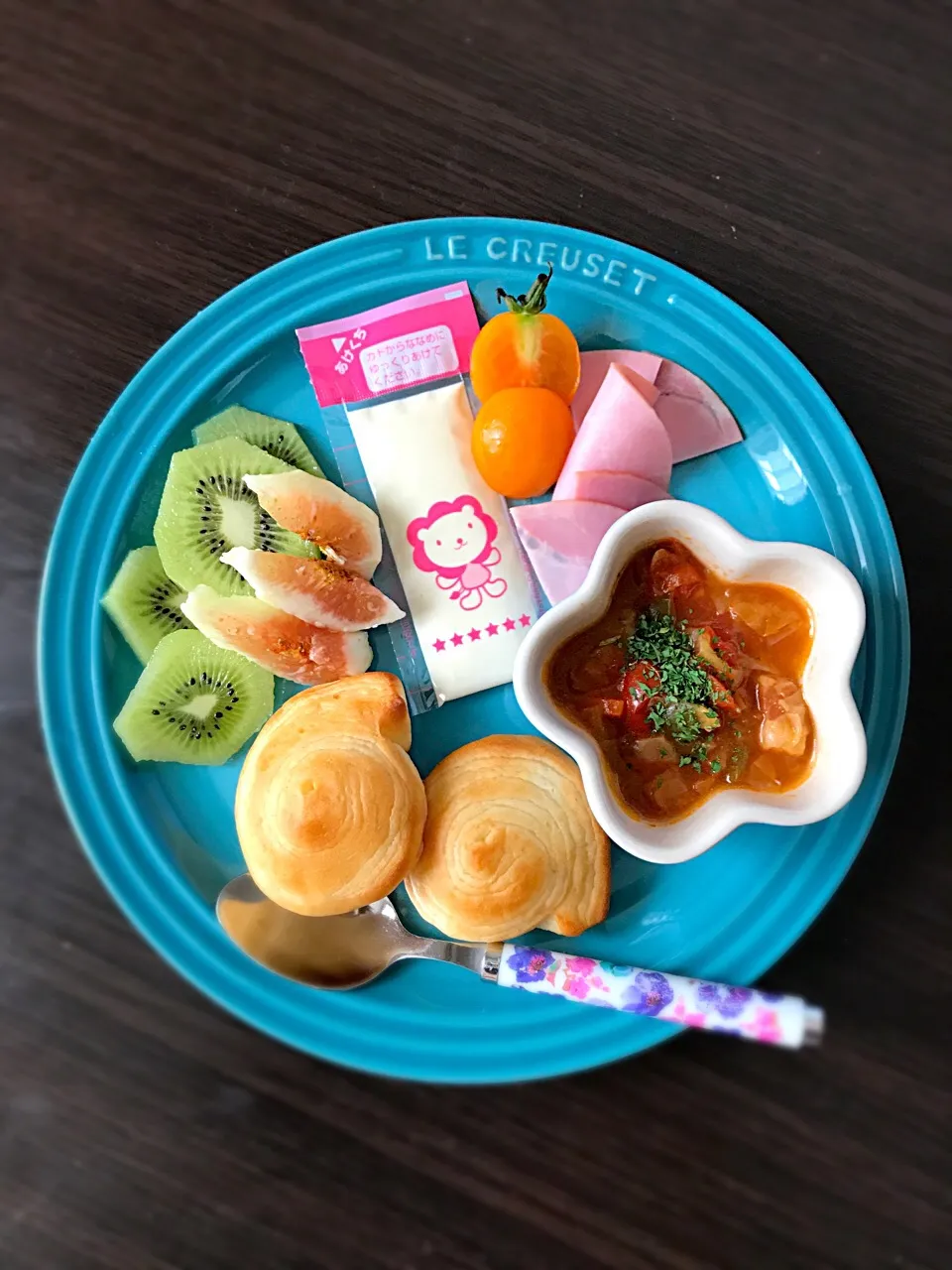 8/24❁息子離乳食 朝ごはん☀️
ミルクロールパン
ミネストローネ
カラープチトマト🍅
1歳チーズ🧀
ロースハム
グリーンキュウイ🥝
いちじく|つんさん